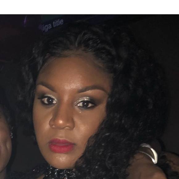 Poshmark profile picture for @dollhouse
